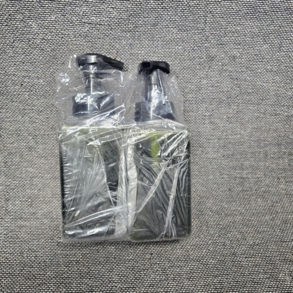 UUJOLY Foaming Soap Dispenser 2 Pack Green Square Refillable Plastic Pump Bottle